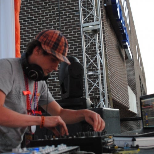 DJ D-Phekt