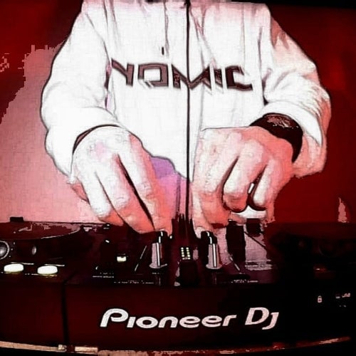 DJ NOMIC
