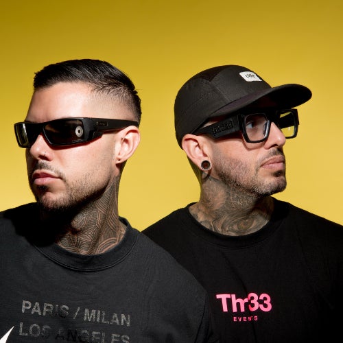 Los Canarios Summer Closing September Chart Cover