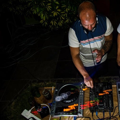 Tomas Tassara CHART AUGUST 2015