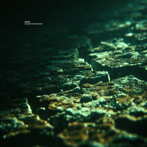 NIKKØ - Somewhere Behind (2026) NIKKØ - Somewhere Behind (2026)
