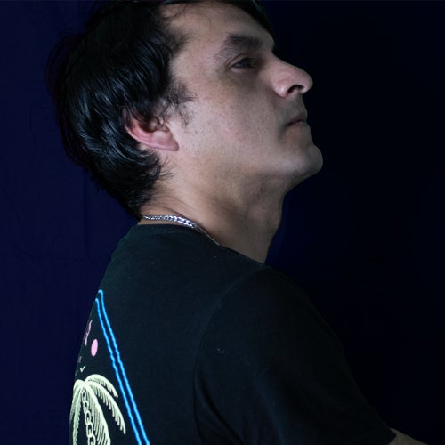 ENTER IN THE TECH HOUSE