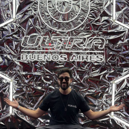 Mr. Fowks Ultra 2026 Pics Chart - (Deep House,Minimal / Deep Tech) Album Cover