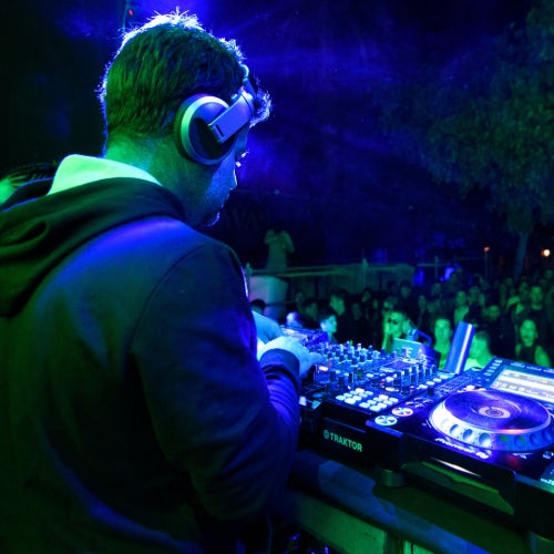 Martin Minnucci – Divine Madness Chart