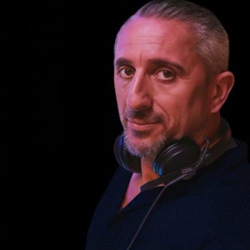 Saymon Gomez Dot Dot Chart - Techno (Raw / Deep / Hypnotic),Hard Techno,Techno (Peak Time / Driving) album cover