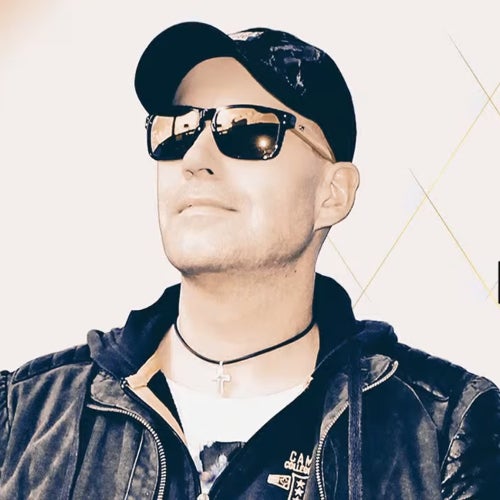 CLAUS BACKSLASH *FOLLOW THE SUN* AUGUST*CHART