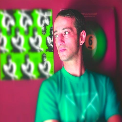 Alessandro Otiz April Charts