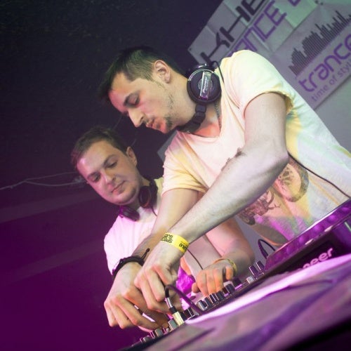 IVERSOON & ALEX DAF (JANUARY CHART 2015)