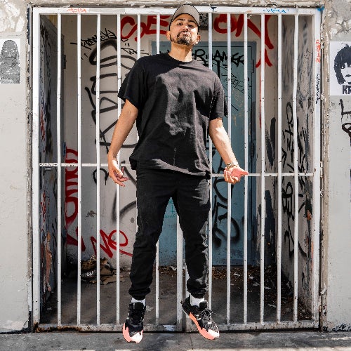 bred 11 outfit men