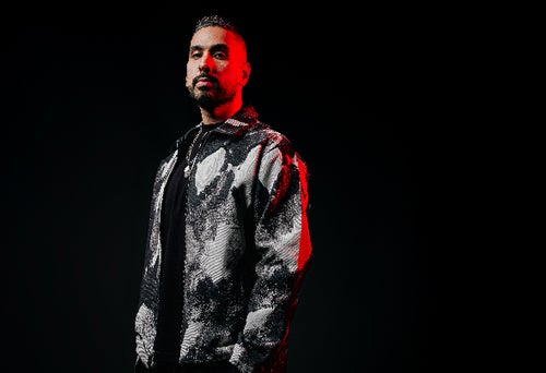 Elias R