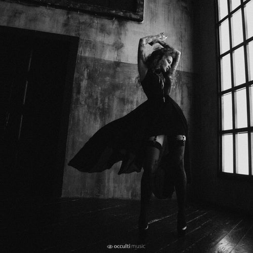 Lady In Black / Train - VIP 2022