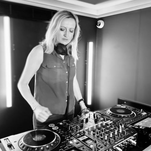 Laydee V WMC 2025 Chart Lossless Laydee V WMC 2025 Chart Lossless