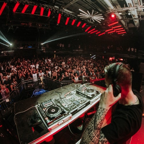 STEVE SAI / HUDD ● JUNE 2018 CHARTS