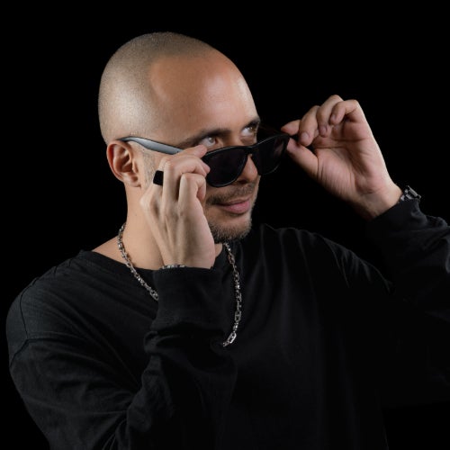 Jose M Move Chart Cover