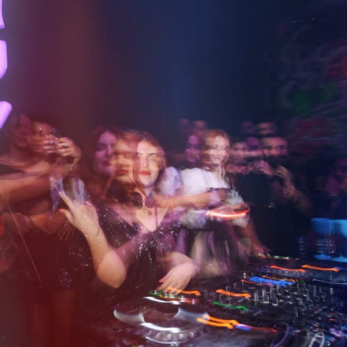LLolita LIFE Chart - Melodic House & Techno,Afro House,House,Nu Disco / Disco,Indie Dance,Deep House albüm kapağı