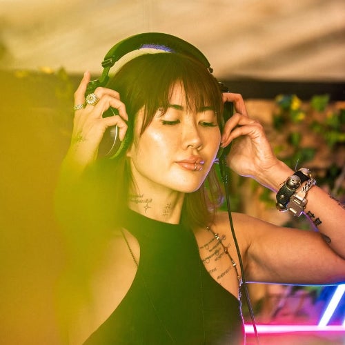 Blue Planet (Qrion remix) Chart
