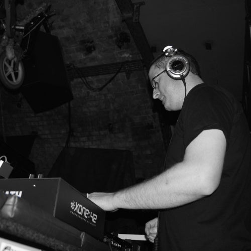 Blair's 100% Techno Charts May 2014