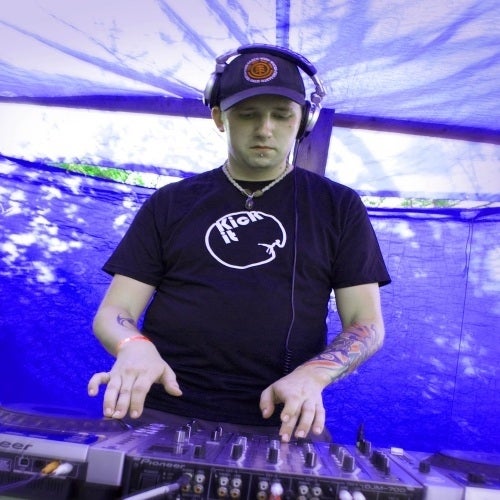 Kyle Cross Current Head Bangers