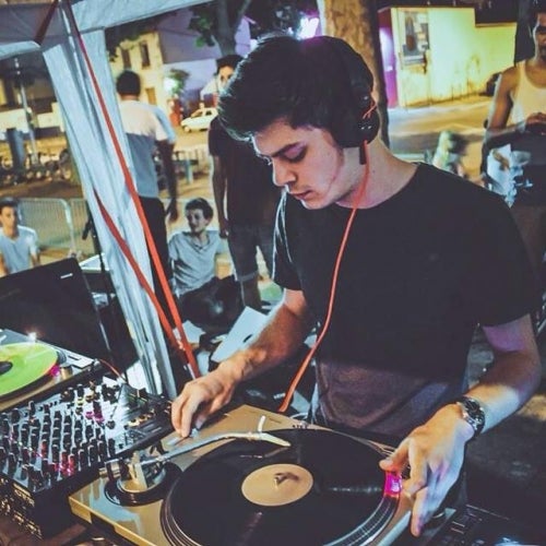 Nicolas Rifo Charts December