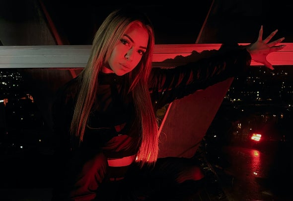ELLA (US)