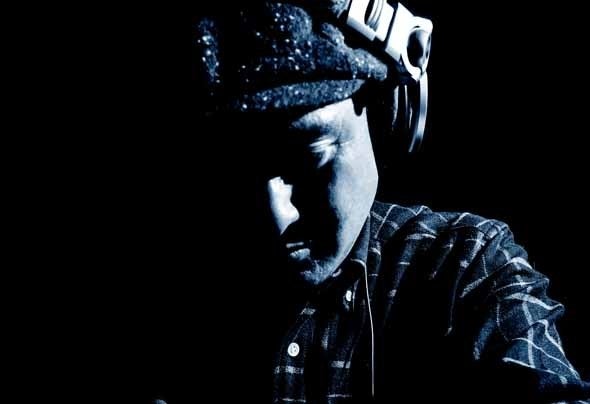 DJ Miku