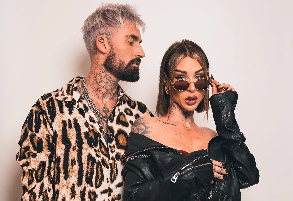 Savage & SHē