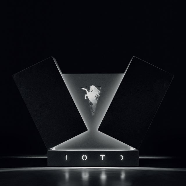 Make Love To A Machine album art